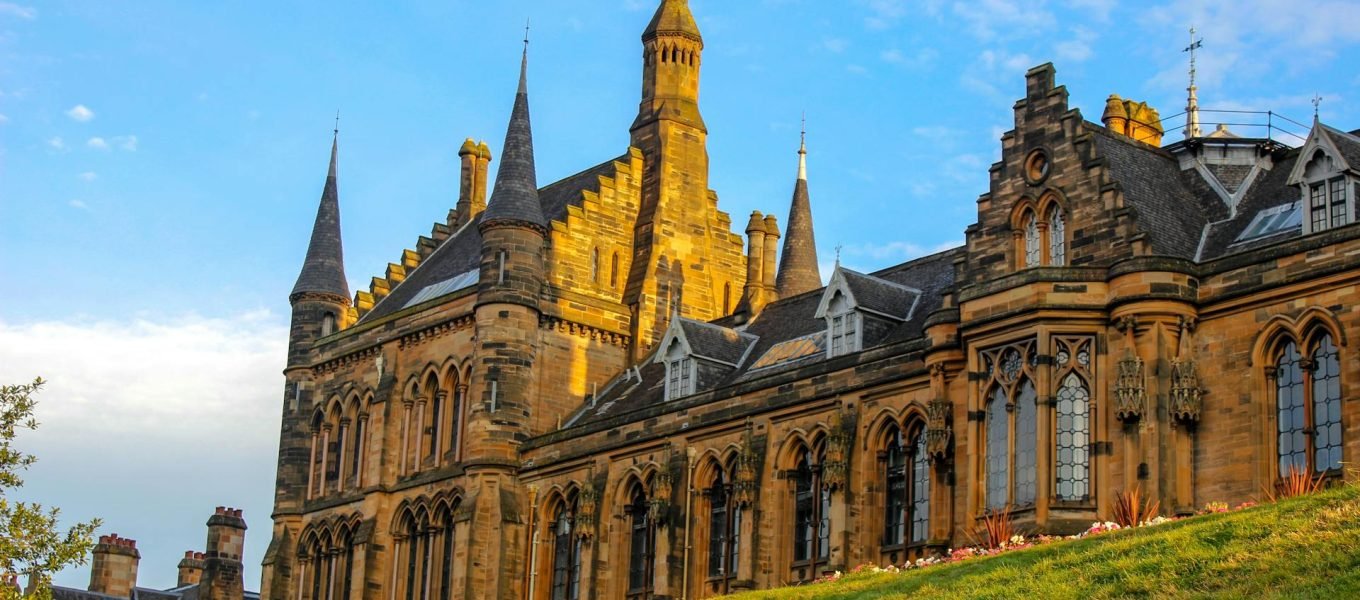 pexels-zahid-13657212